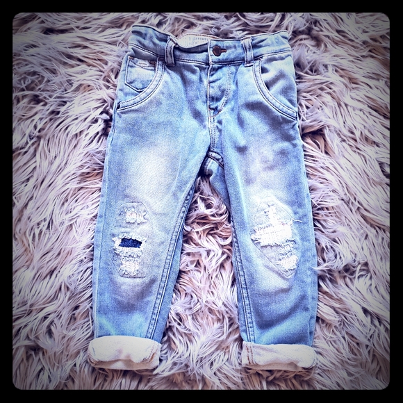 OshKosh B'gosh Other - SOLD- Distressed Osh Kosh Jeans, 3T
